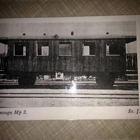 Апартаменты Fjordhytten. Rebuild Train Wagon From 1937. Оденсе Экстерьер фото